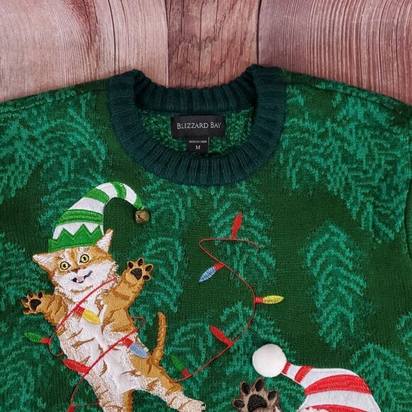 Blizzard Bay Unisex Adult Size Medium Green Tangled Cats Ugly Christmas Sweater - Picture 7 of 14